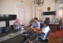 Photo of El arquitecto colombiano Gustavo Restrepo se reunió con funcionarios provinciales