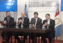 Photo of Perotti: “Tenemos la decisión de adherir a la Ley de ART”