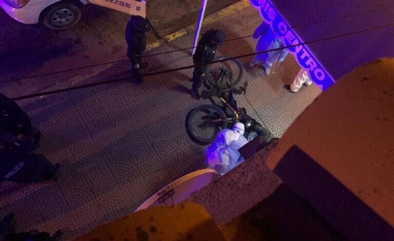 Photo of Asesinaron a un jefe de Gendarmería Nacional cuando iba en bicicleta