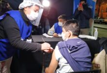 Photo of Vacunarán con segundas dosis a adolescentes con factores de riesgo