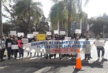 Photo of Aspirantes a ingresar al Servicio Penitenciario se manifestaron frente a Casa de Gobierno