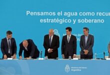 Photo of Perotti firmó un convenio para potenciar los recursos hídricos de la provincia