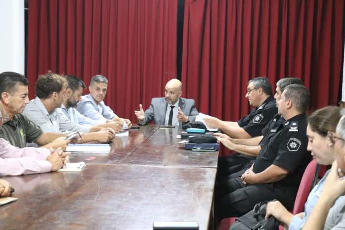 Photo of El ministro de Seguridad planteó la necesidad de crear una Mesa de Inteligencia Criminal en Santa Fe