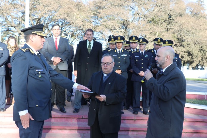 Photo of Brilloni puso en funciones al nuevo director del Instituto de Seguridad Pública