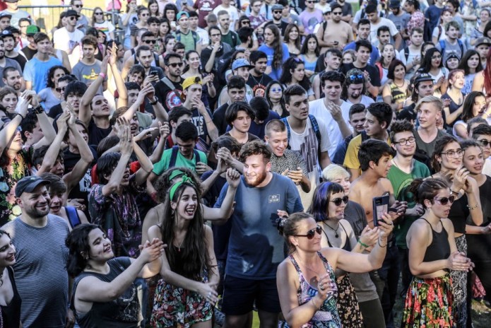 Photo of Rosario celebra la llegada de la primavera con el Festival de Bandas y una jornada Fandom K-Pop