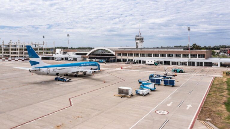 Photo of El Aeropuerto Internacional de Rosario amplía sus rutas aéreas y llega a Punta Cana