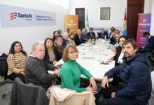 Photo of Paritaria de Salud: Provincia presentó la oferta salarial a los trabajadores del sector