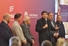 Photo of Pullaro firmó un convenio con Los Sin Techo para construir 600 unidades habitacionales en Santa Fe