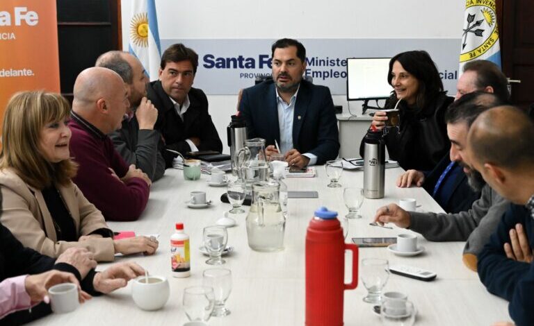 Photo of Provincia logró un acuerdo salarial con profesionales de la salud