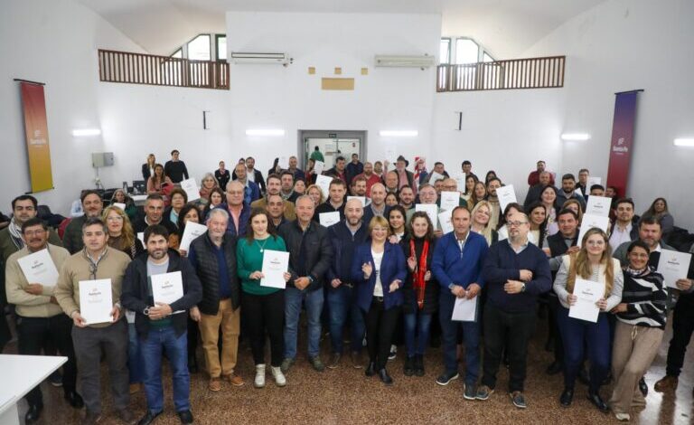 Photo of Provincia aumentó las partidas de ayuda alimentaria a municipios y comunas del centro norte