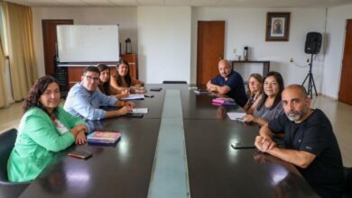 Photo of El ministro de Educación y los gremios docentes mantuvieron una reunión de trabajo